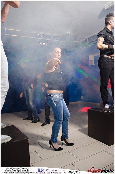 283Teb_Club_Miss Grand Prix_LovePhoto-07122011.jpg
